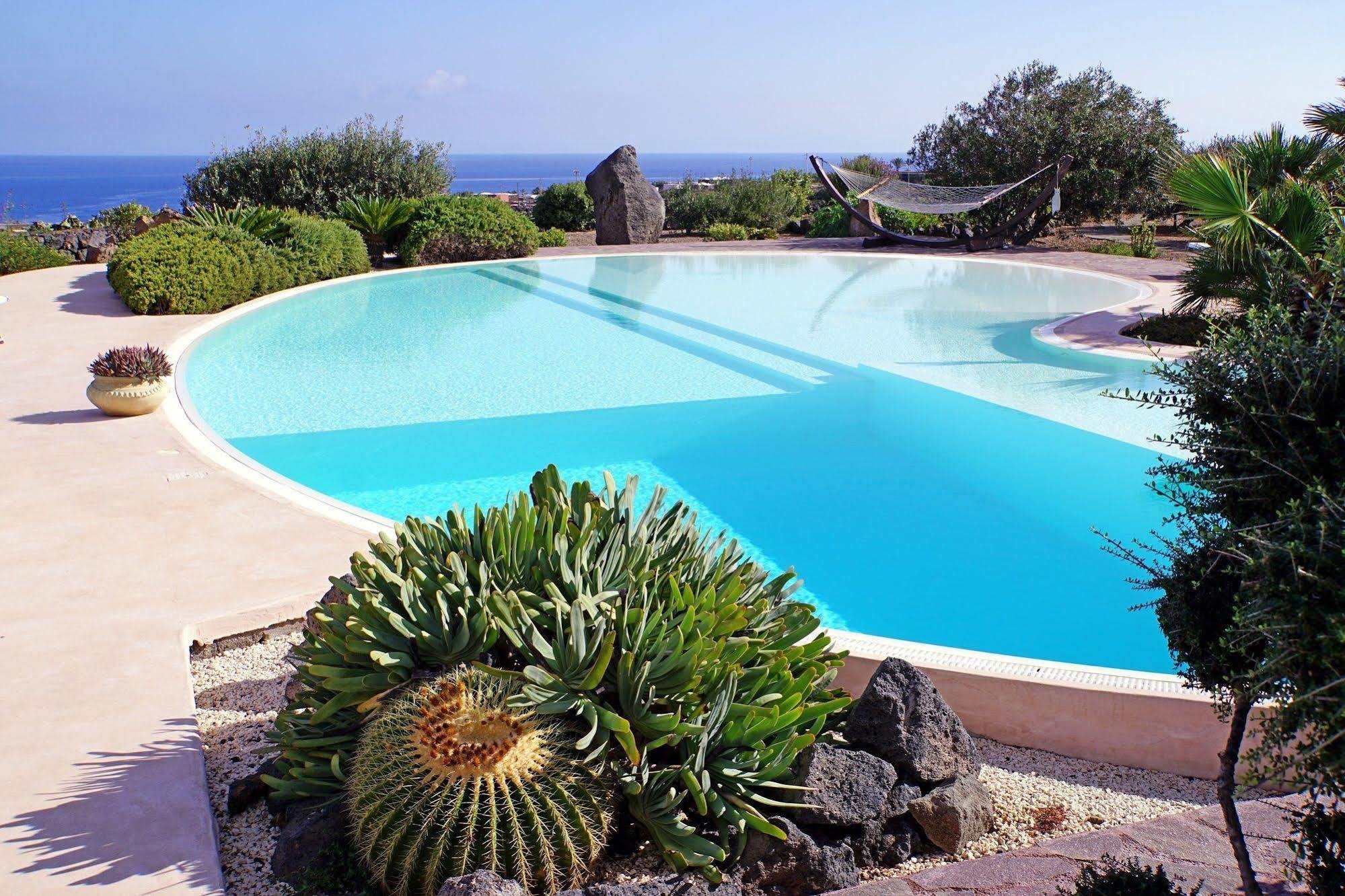 Villa Dammusi e Relax à Pantelleria Extérieur photo
